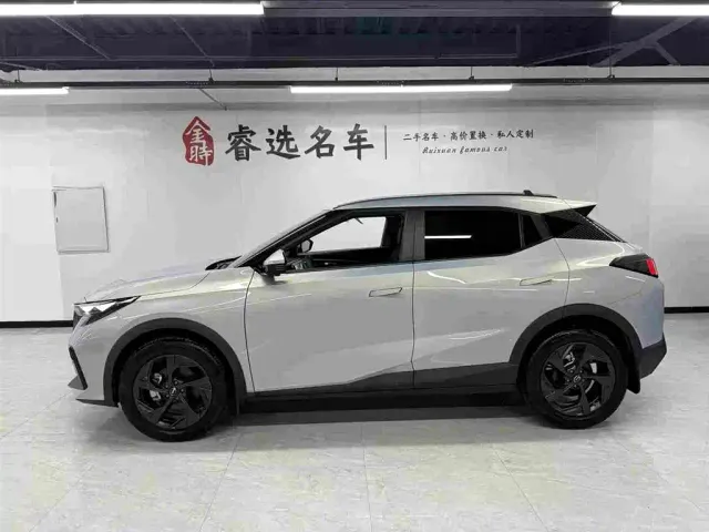 GAC Trumpchi GS3 — Фото автомобиля 3