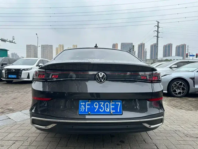 Volkswagen Lamando — Фото автомобиля 6