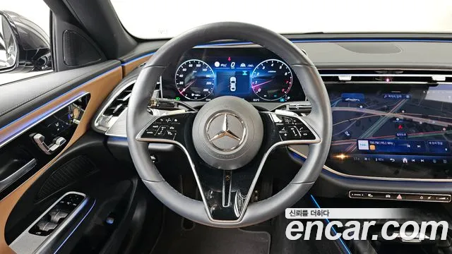 Mercedes-Benz E-Class — Фото автомобиля 13