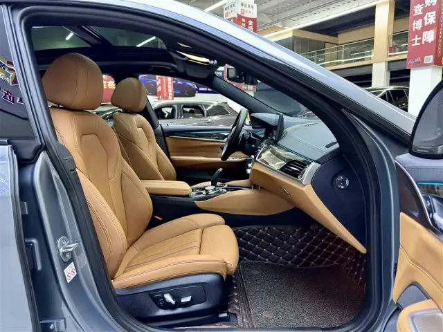 BMW 6 Series Gran Turismo — Фото автомобиля 5