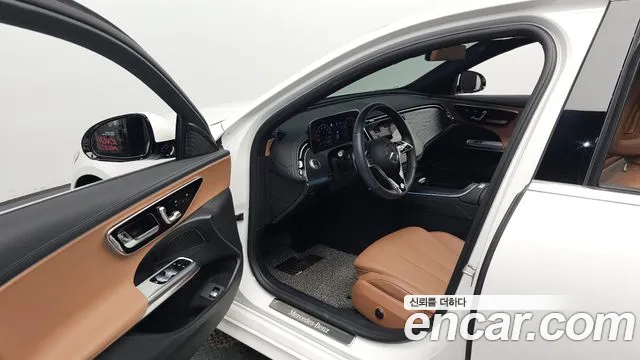 Mercedes-Benz E-Class — Фото автомобиля 9