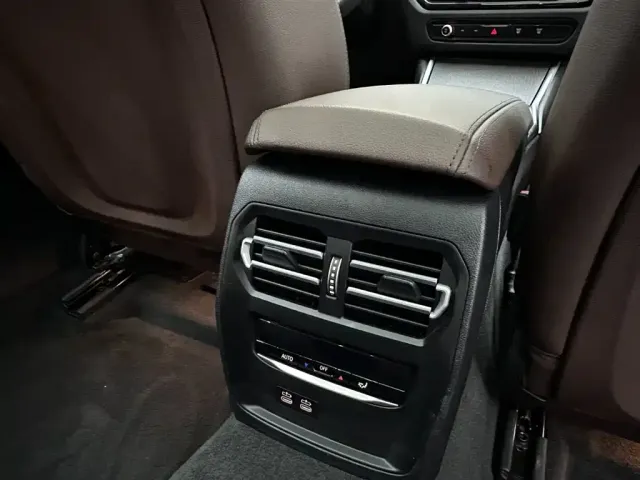 BMW 3 Series — Фото автомобиля 24