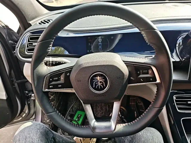 BYD Qin PLUS — Фото автомобиля 10