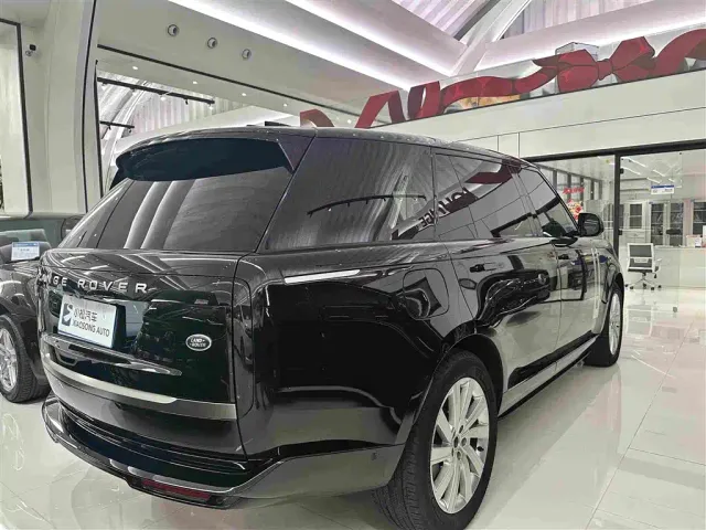 Land Rover Range Rover — Фото автомобиля 14