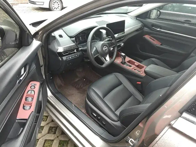 Nissan Teana — Фото автомобиля 15