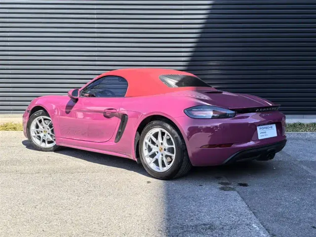 Porsche 718 — Фото автомобиля 3