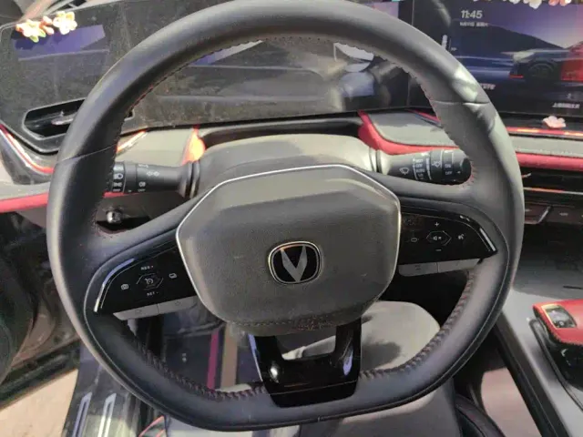 Changan X5 Plus — Фото автомобиля 15