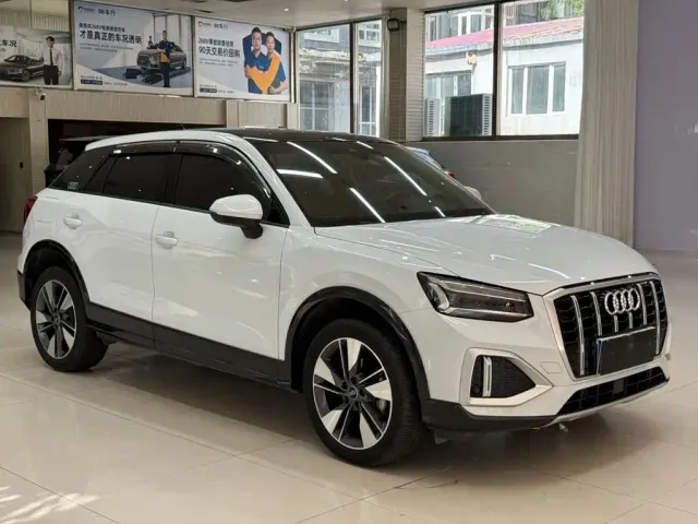 Audi Q2L — Фото автомобиля 3