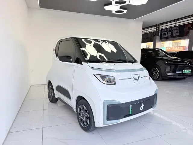 Wuling NanoEV — Фото автомобиля 3