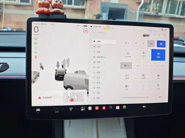 Tesla Model Y — Фото автомобиля 7
