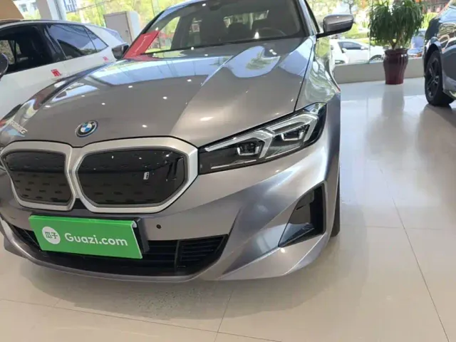 BMW i3 — Фото автомобиля 23