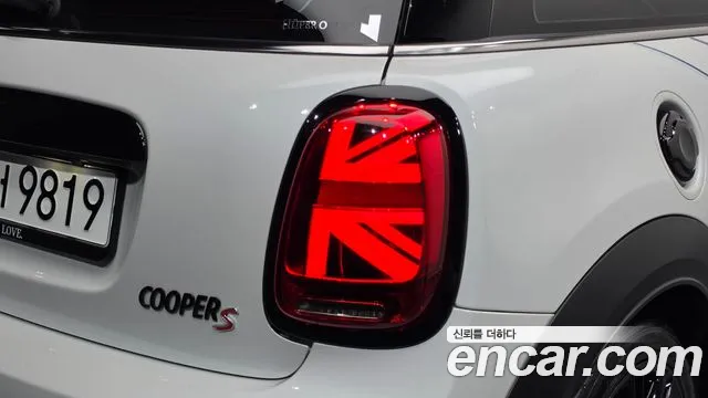 MINI Cooper — Фото автомобиля 23