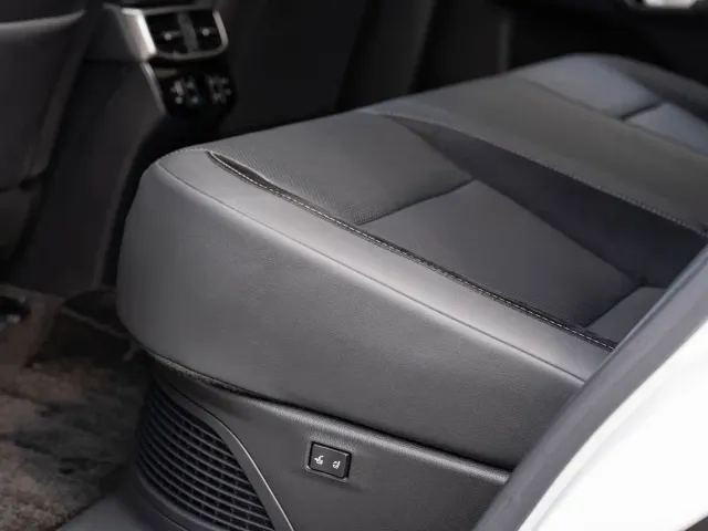 Lexus RX — Фото автомобиля 22