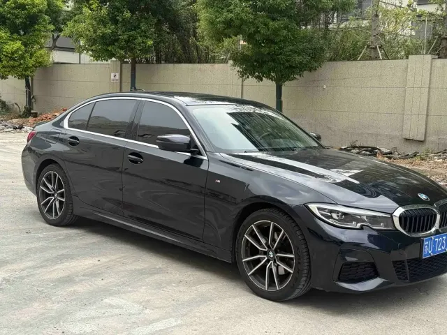 BMW BMW 3 Series 2022 320Li M Sport Package — Фото автомобиля 3