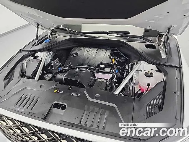 Genesis GV70 2.5T Бензин 2WD — Фото автомобиля 5