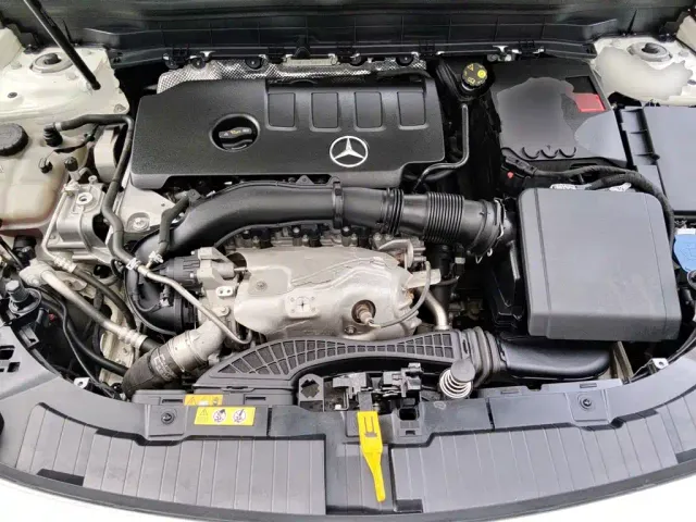 Mercedes-Benz GLB-Class — Фото автомобиля 10