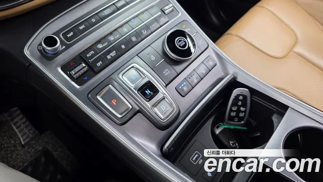 Hyundai Santafe — Фото автомобиля 9
