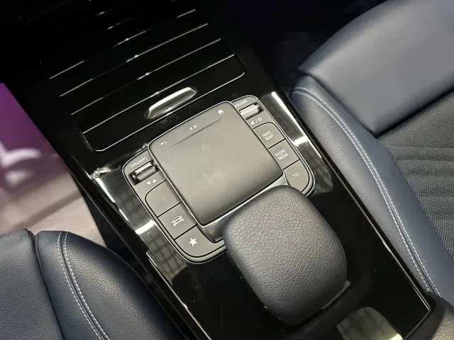 Mercedes-Benz A-Class — Фото автомобиля 14