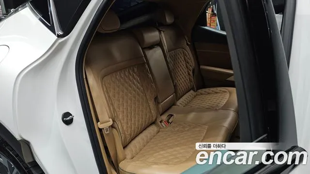 Genesis GV60 — Фото автомобиля 16