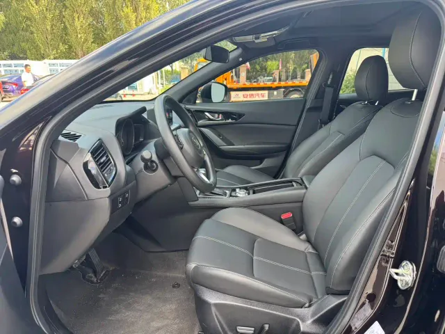Mazda CX-4 — Фото автомобиля 14