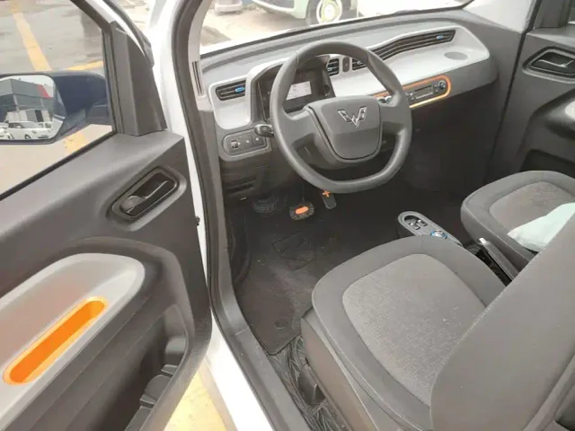Wuling Hongguang Mini EV — Фото автомобиля 14