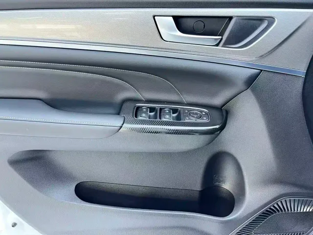 Haval M6 — Фото автомобиля 8