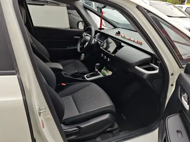 Honda Fit — Фото автомобиля 8