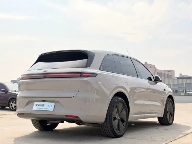 Li Auto L6 — Фото автомобиля 4