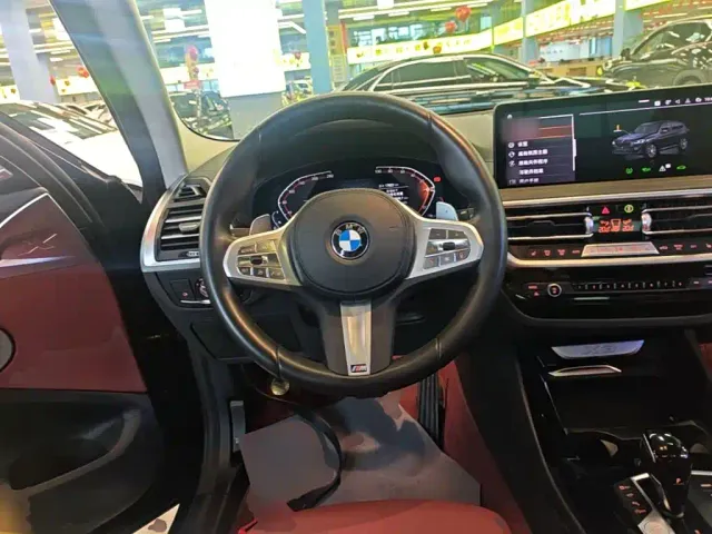 BMW X3 — Фото автомобиля 10