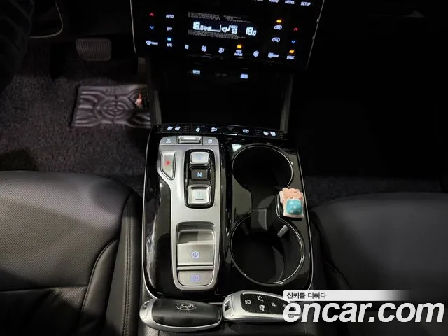 Hyundai Tucson Tucson (NX4) Бензин 1.6 Turbo 4WD — Фото автомобиля 12