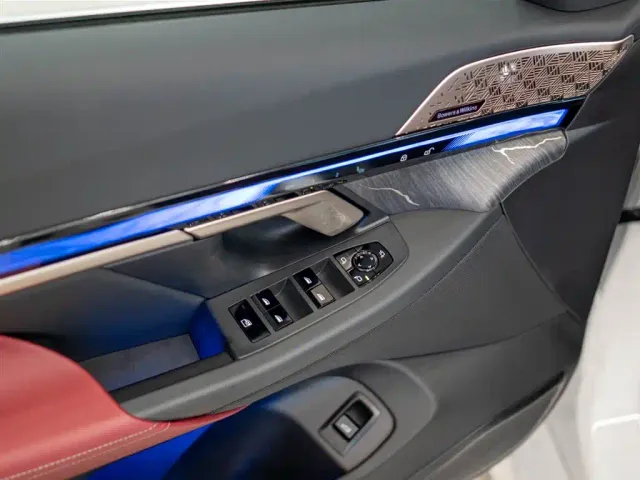 BMW 5 Series — Фото автомобиля 12
