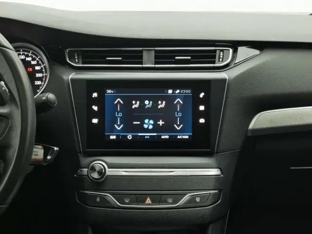 Peugeot 408 — Фото автомобиля 12