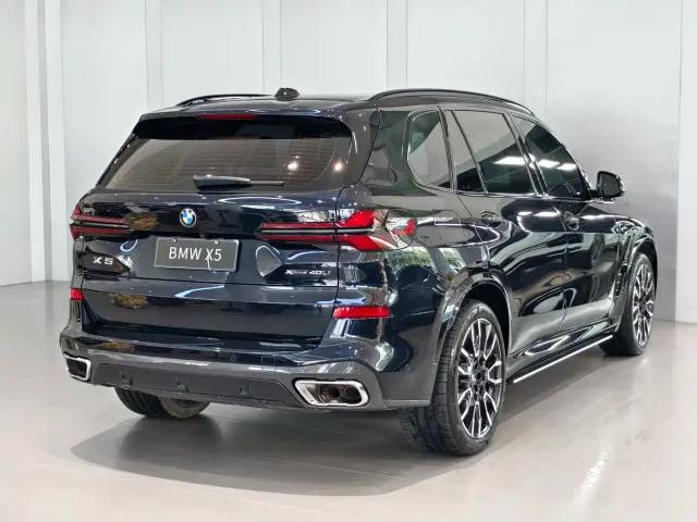 BMW X5 — Фото автомобиля 3