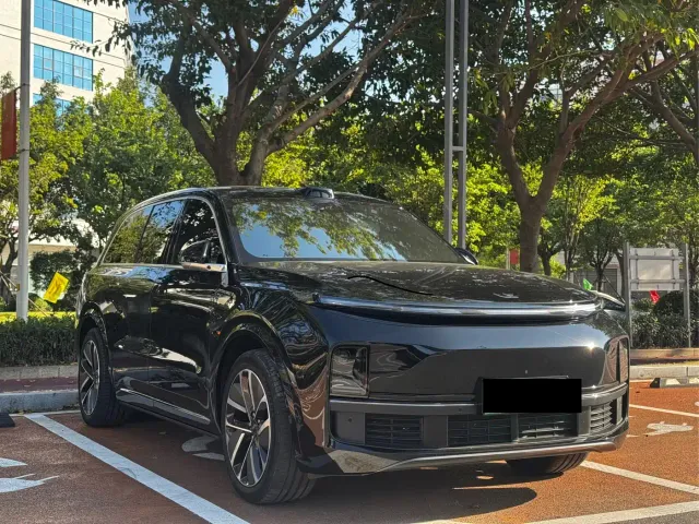 Li Auto L9 — Фото автомобиля 3