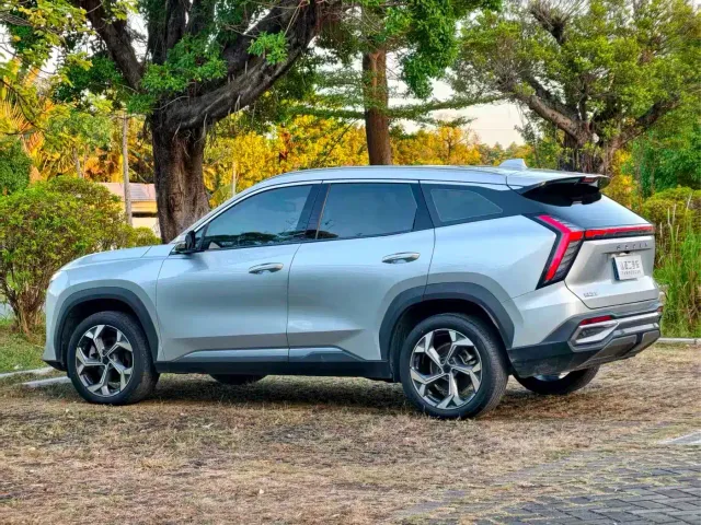 Geely Boyue L — Фото автомобиля 23