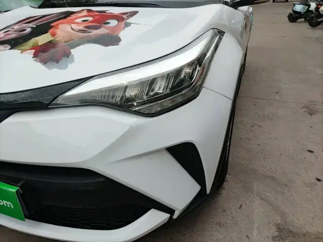 Toyota C-HR — Фото автомобиля 23