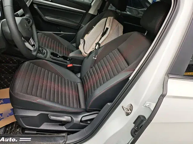 Volkswagen Lavida — Фото автомобиля 14