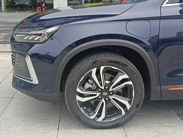 Skyworth Auto HT-i — Фото автомобиля 4