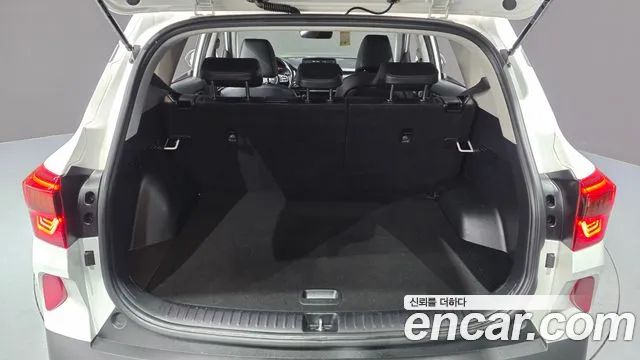Kia Seltos Seltos Бензин 1.6 турбо 2WD — Фото автомобиля 15