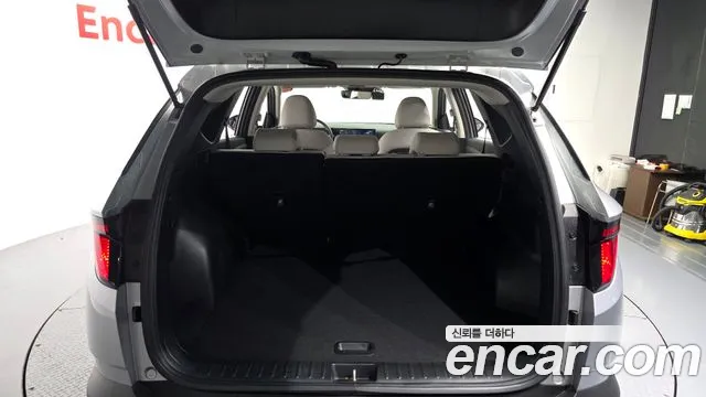Hyundai Tucson Новый Tucson (NX4) Бензин 1.6 турбо 2WD — Фото автомобиля 20