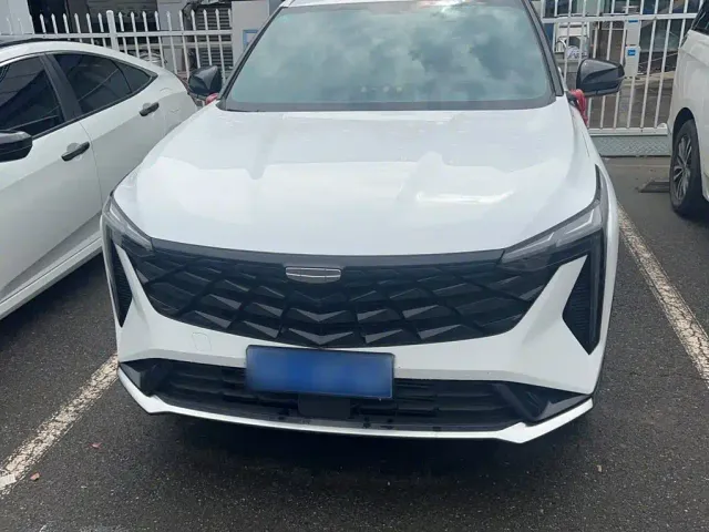 Geely Boyue — Фото автомобиля 6