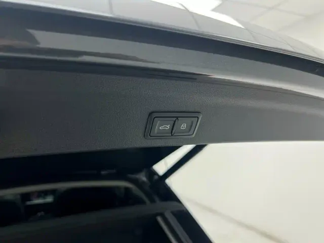 Audi Q3 — Фото автомобиля 11