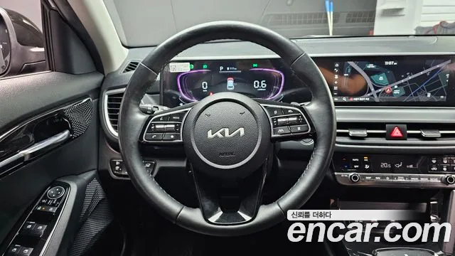 Kia Seltos — Фото автомобиля 13