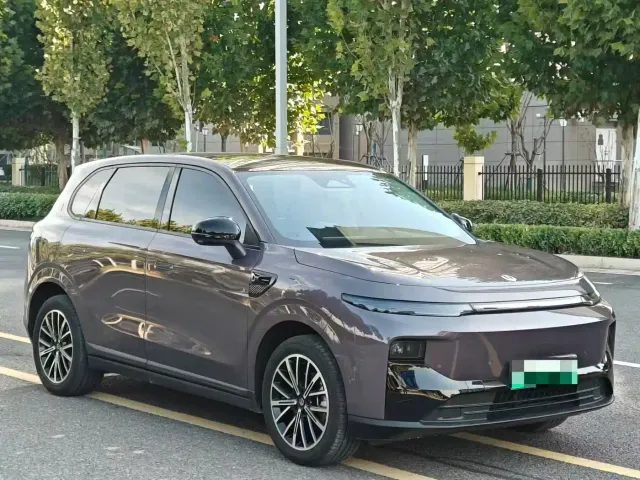Leapmotor B10 — Фото автомобиля 3