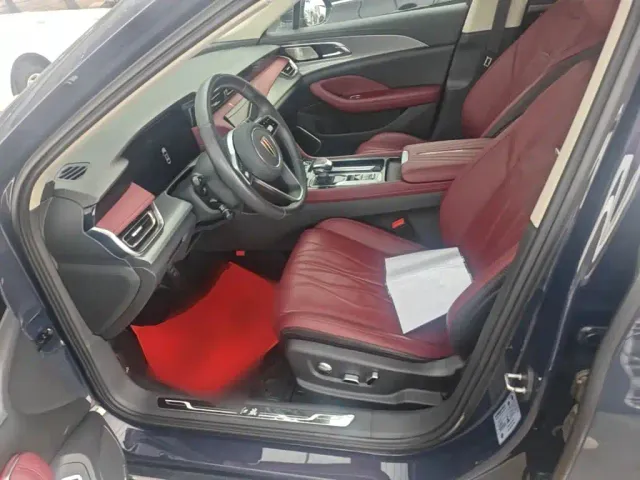 Hongqi H5 — Фото автомобиля 14