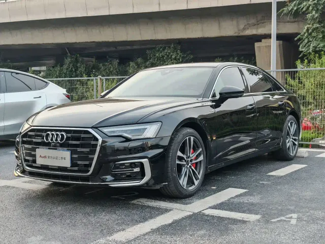 Фотография автомобиля — Audi A6L