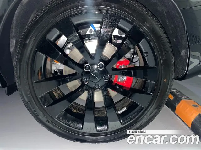 Land Rover Range Rover Sport Generation 3 — Фото автомобиля 11
