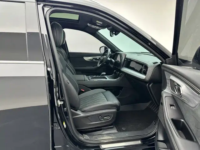 GAC Trumpchi GS8 — Фото автомобиля 30