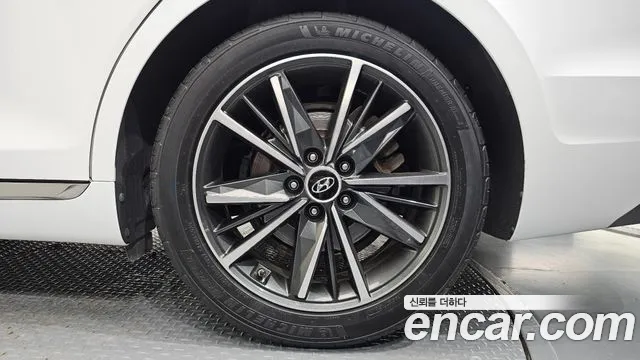 Hyundai Grandeur New — Фото автомобиля 6