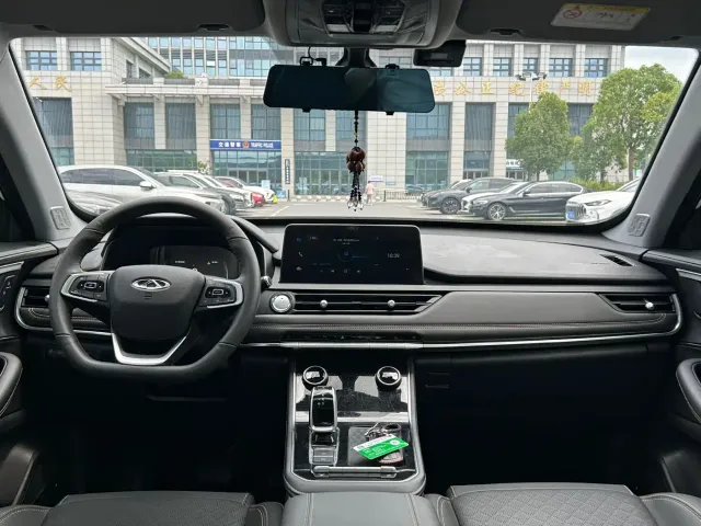 Chery Tiggo 8 — Фото автомобиля 7